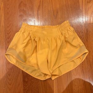 🏷️ 4 for $30 🏷️ Lululemon Hotty Hot Shorts